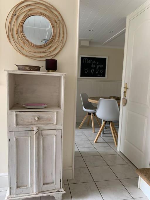 Gite Maison Du Trottoir, Sussac エクステリア 写真