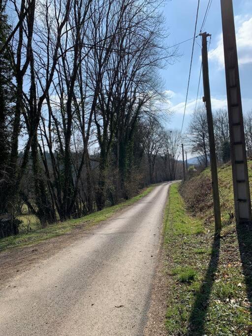 Gite Maison Du Trottoir, Sussac エクステリア 写真