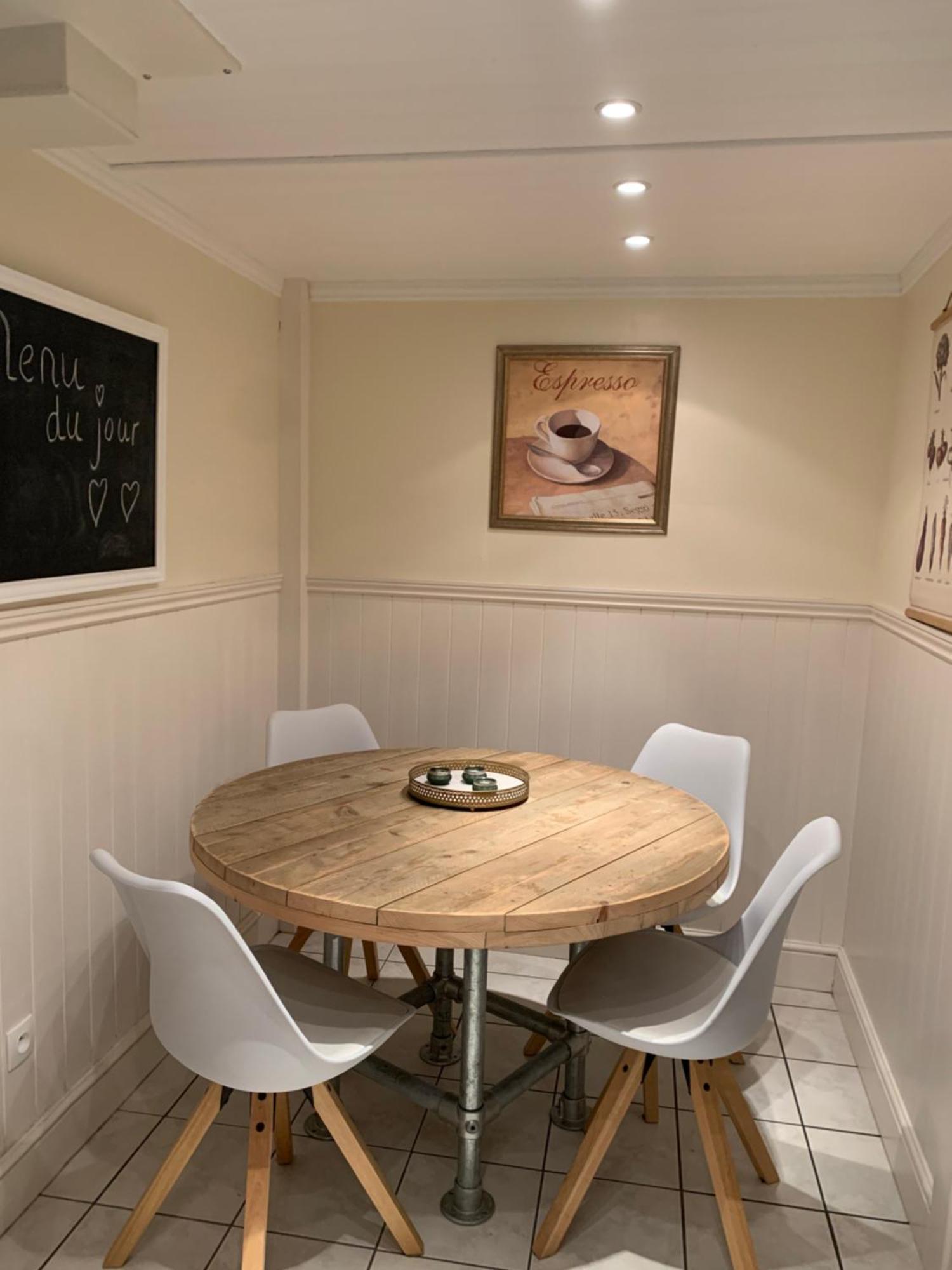Gite Maison Du Trottoir, Sussac エクステリア 写真